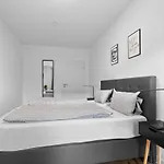 Flatista Homes - Hirschgarten Διαμέρισμα *