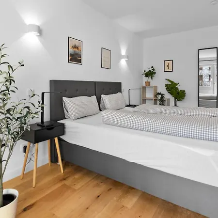 Flatista Homes - Hirschgarten Lejlighed München