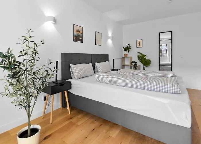 Flatista Homes - Hirschgarten Appartement Munich