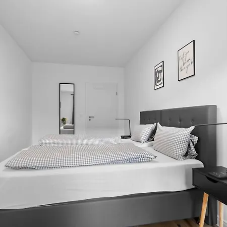 Flatista Homes - Hirschgarten Apartment *