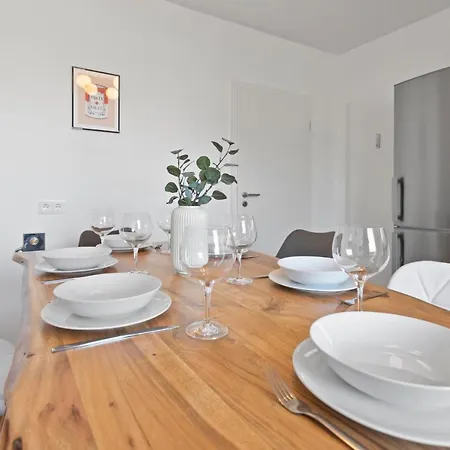 Apartment Flatista Homes - Hirschgarten Munich